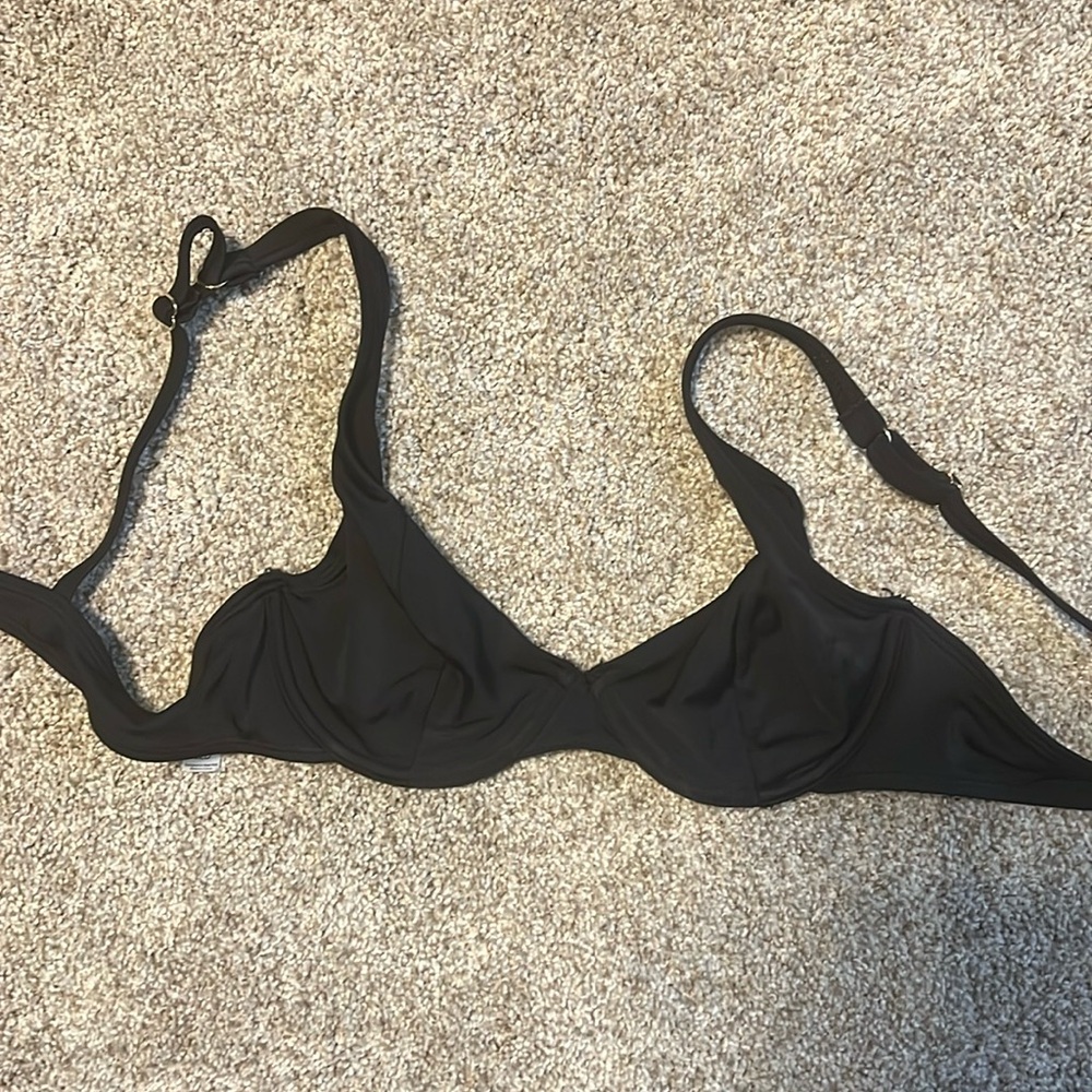 Adore Me 32D Bikini Top